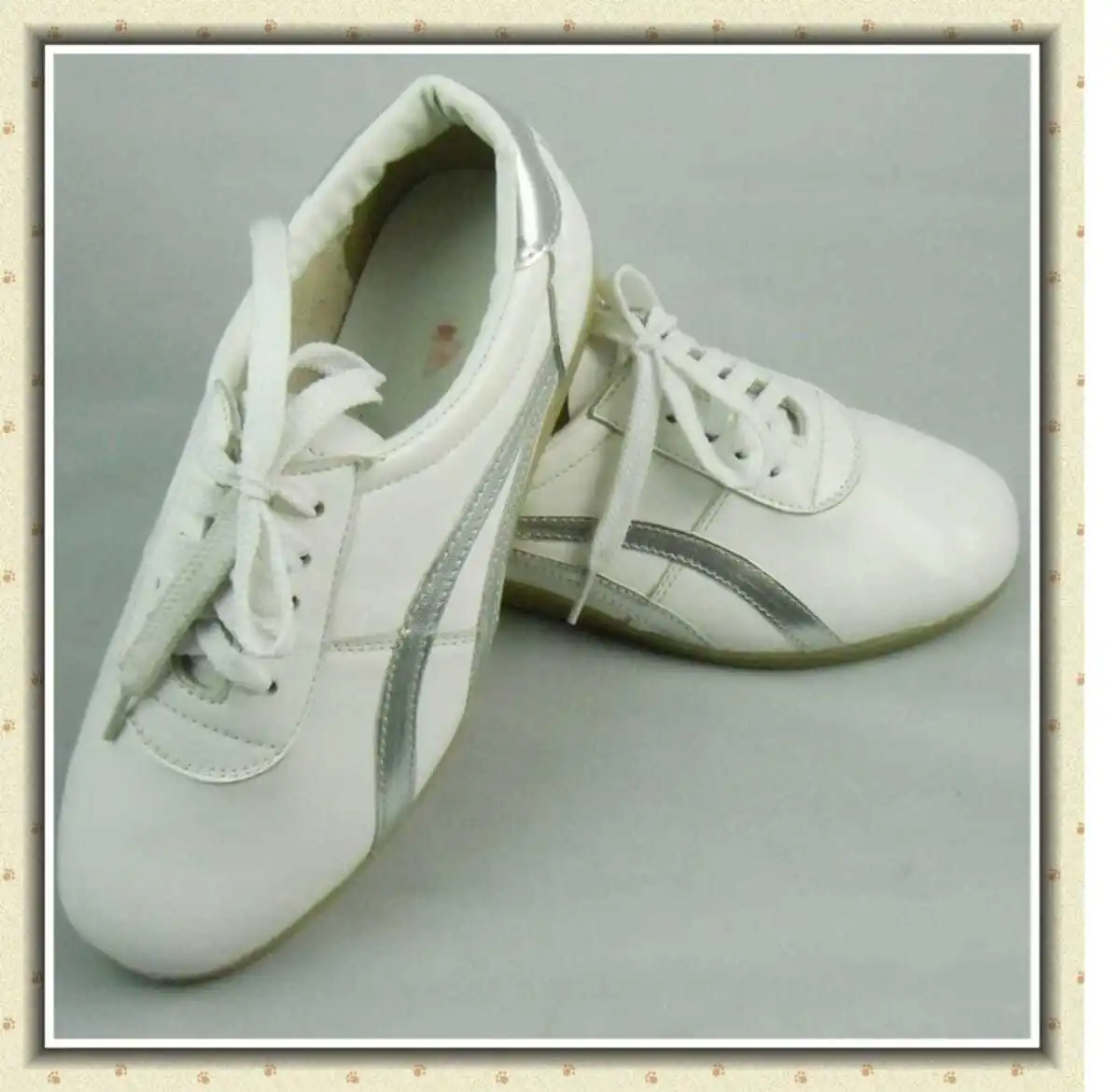 أحذية رياضية رجالي أحذية نسائية كاجوال شبكية عصرية خفيفة الوزن قابلة للتنفس أحذية سفلية ناعمة للصيف والرياضات الخارجية واللياقة البدنية