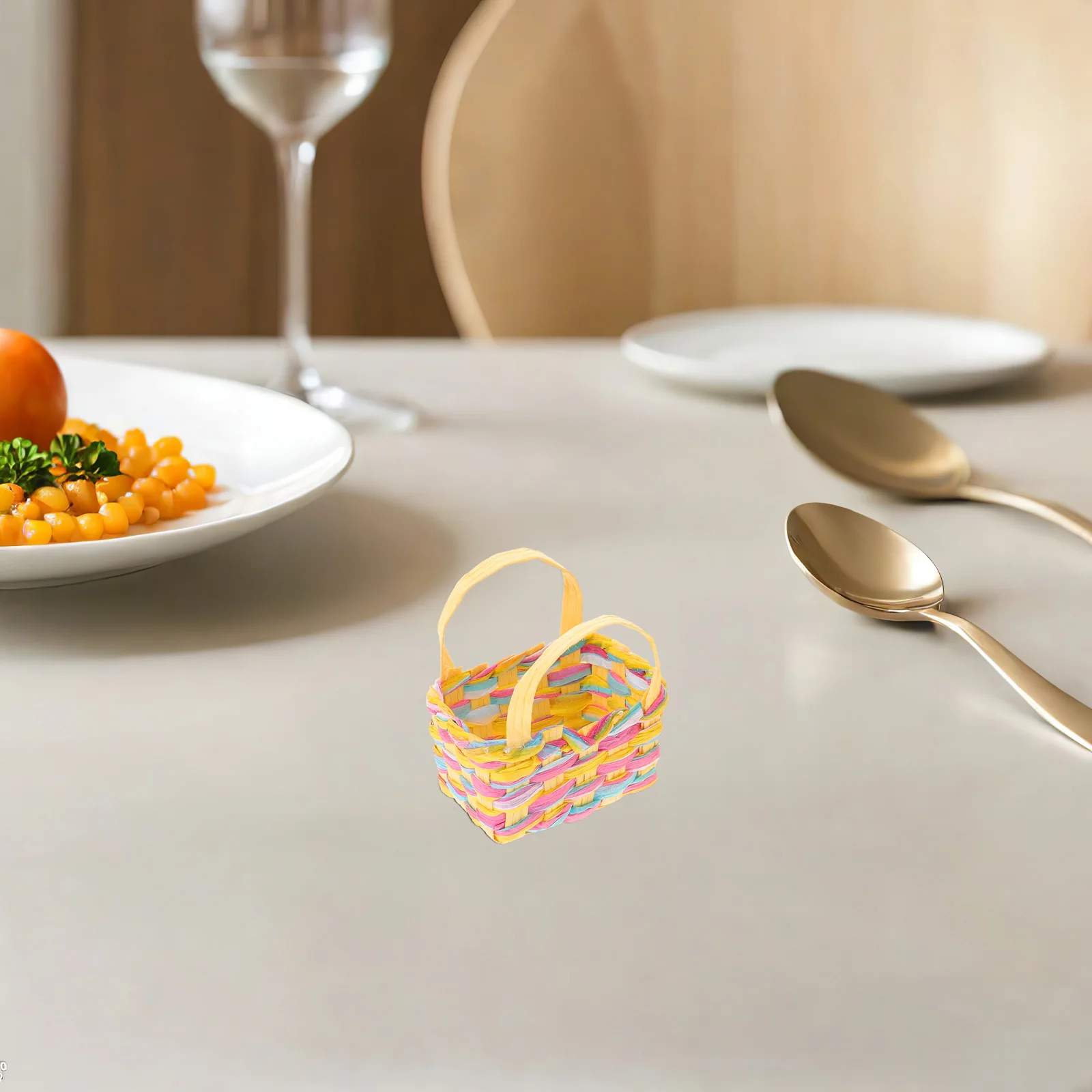 

4Pcs Miniature Woven Baskets Handwoven Mini Tote for DIY Crafts Candy Storage Wedding Party Favors Decoration Tiny