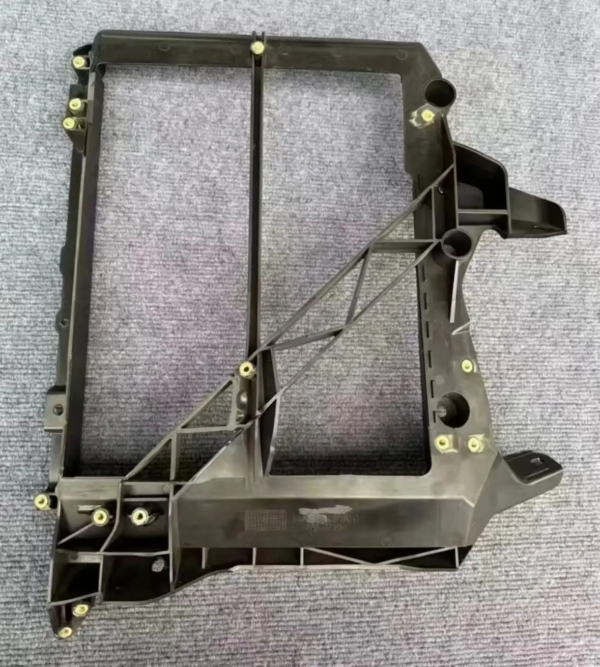 High Quality Radiator Support Right for McLaren 720S 2016-2022 14AB236CP Auto Part Accessory