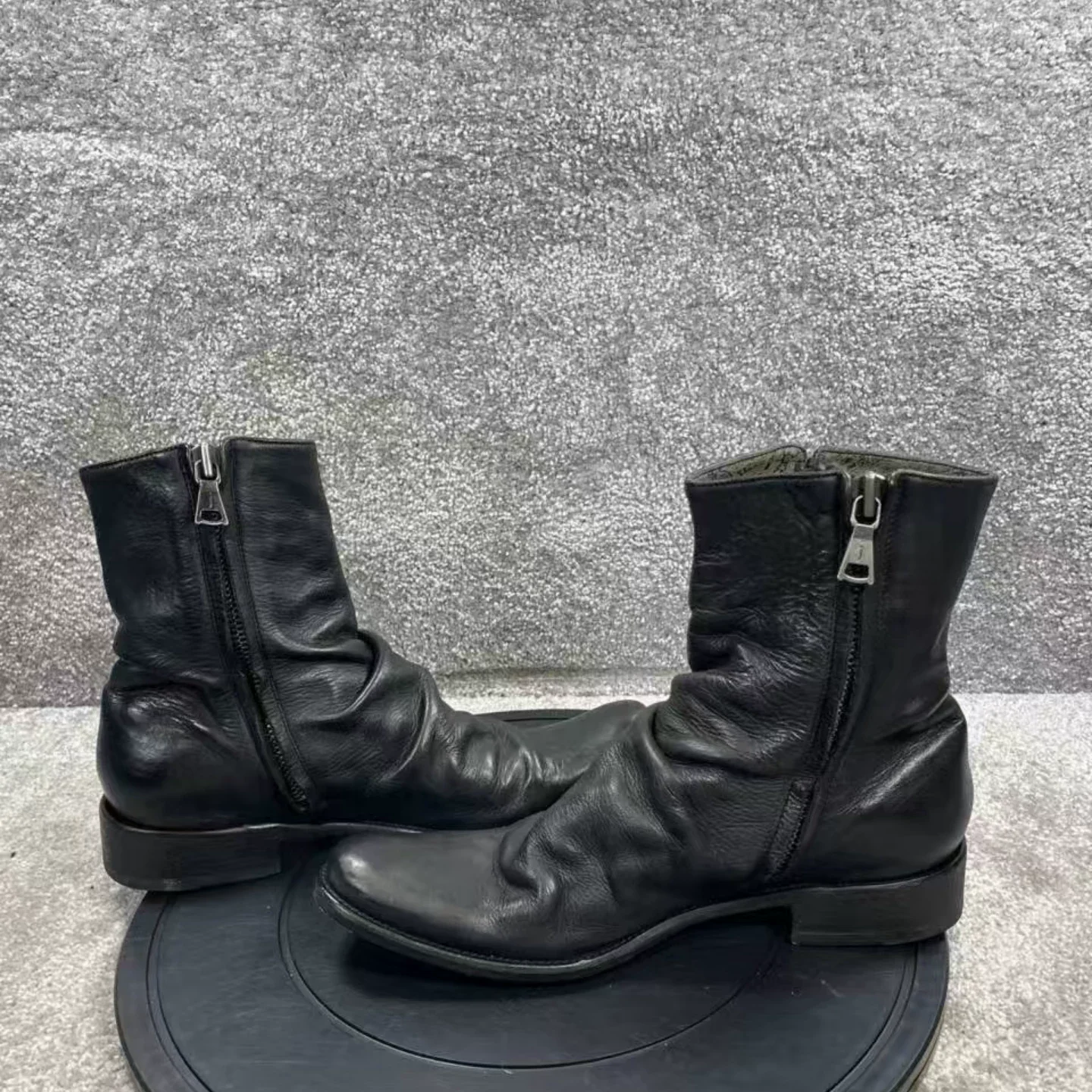Motorcycle Boots Vintage Black Leather Men's Ankle Boots Round Toe Side Zipper Low Heel Casual Soft Wrinkled Leather Shoes