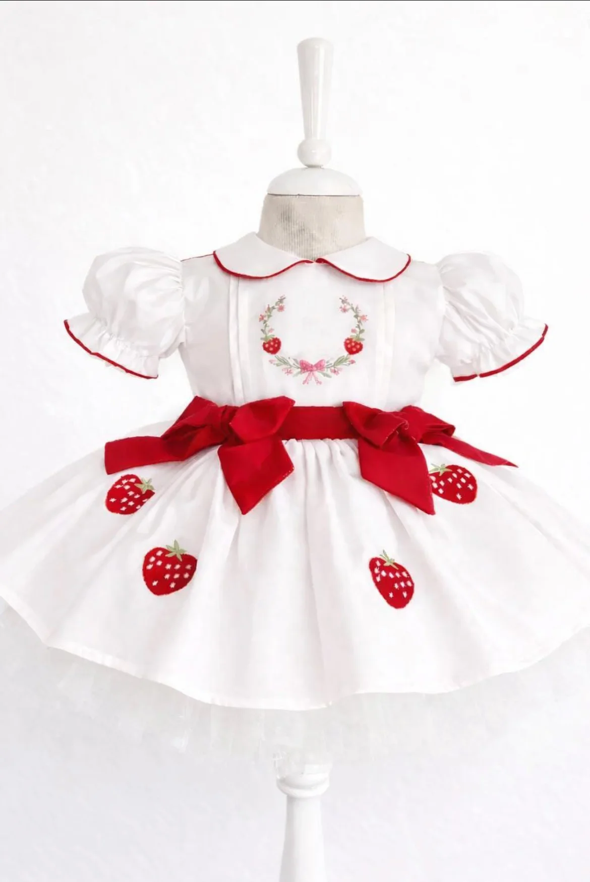 Girls Summer White Vintage Princess Dress Strawberry Embroidery two Bows for Wedding Birthday Party Holiday Photography B596