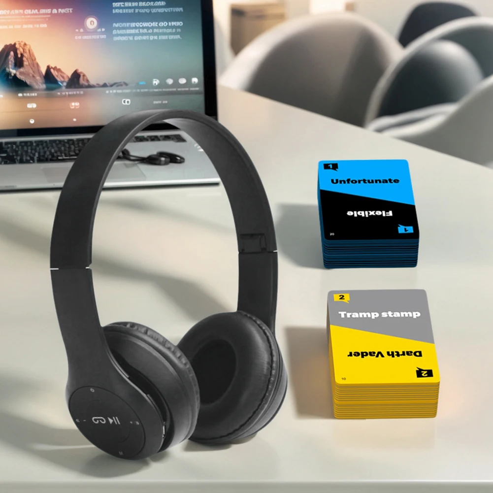 Jeux de soirée pour lecture de lèvres basé sur le défi des écouteurs Combos de phrases drôles - Jeux de cartes What She Said Game pour adultes