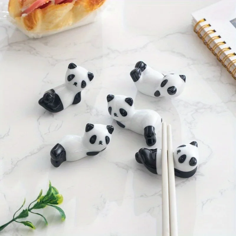 Juego de 5 adorables soportes para palillos de cerámica con forma de Panda para mesa de comedor, portalápices decorativo