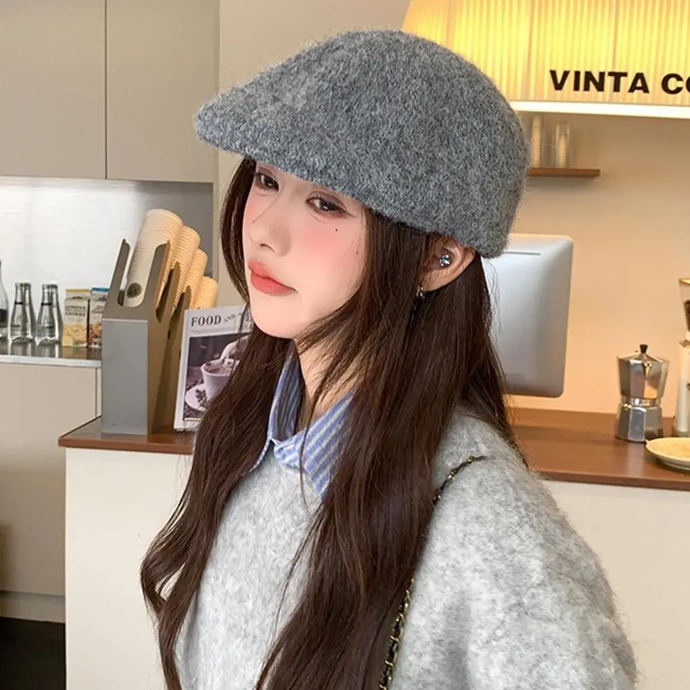 หมวกเบเร่ต์แฟชั่นฤดูหนาว สีพื้น สไตล์เรโทรฝรั่งเศส หมวกศิลปิน ดีไซน์หรูหรา เข้าได้กับทุกชุด หมวกเบเร่ต์ผ้าสักหลาดสำหรับผู้หญิง