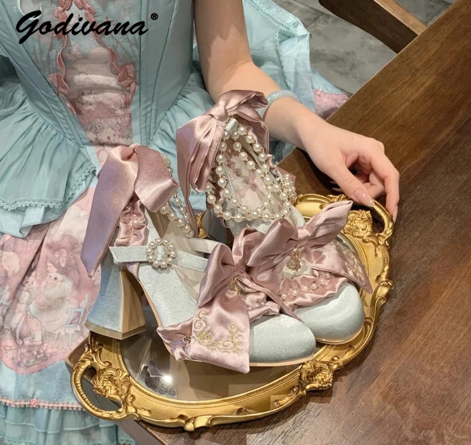 

Ladies Elegant Lolita Shoes Retro Satin Bow Pearl Chain CLA Gorgeous Bridal Wedding High Heels Women's Velvet Mary Jane Shoes