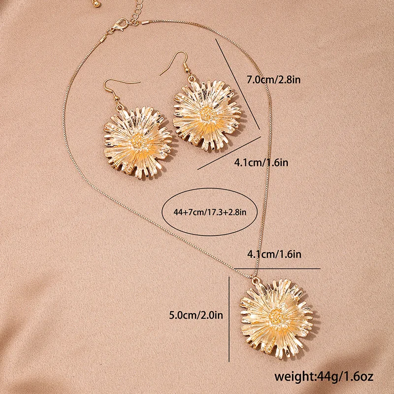 Jewelry Set For Women Earrings Necklace Exaggerated Metal Flower Pendant Party Gift Holiday Fashion Accessories CS018