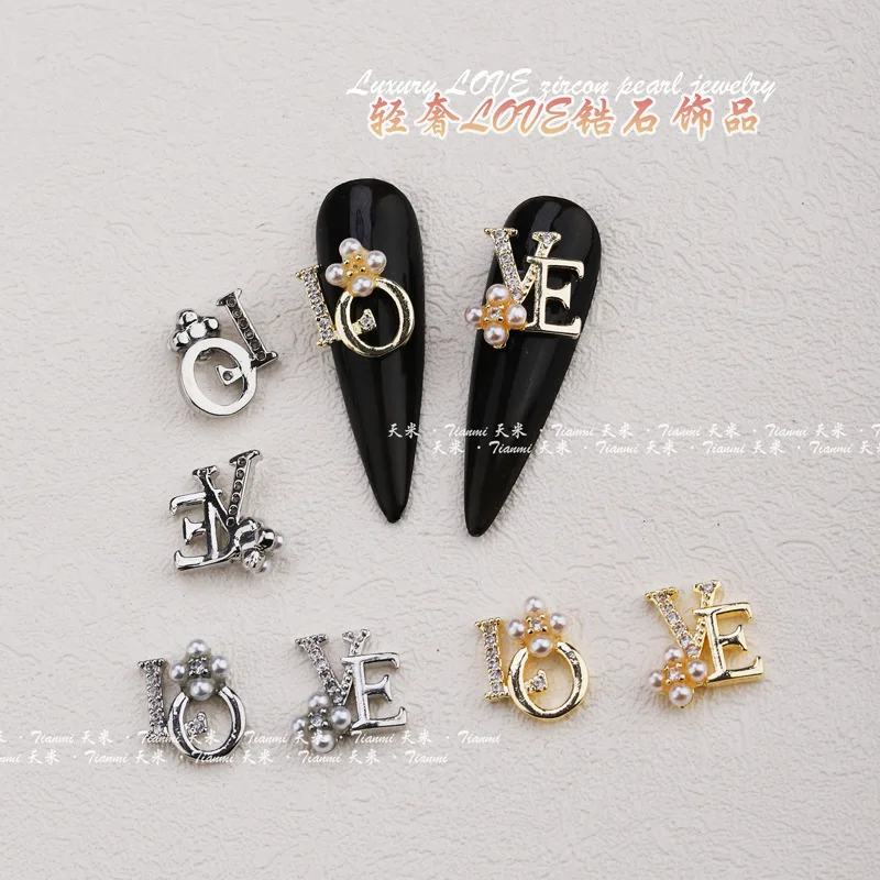 1Pair(2Pcs) LO And VE Nail Art Gold/Silver Sparkle Zircon Charms DIY Luxury Romantic Nail Pearl Alloy Charms Jewelry Strass