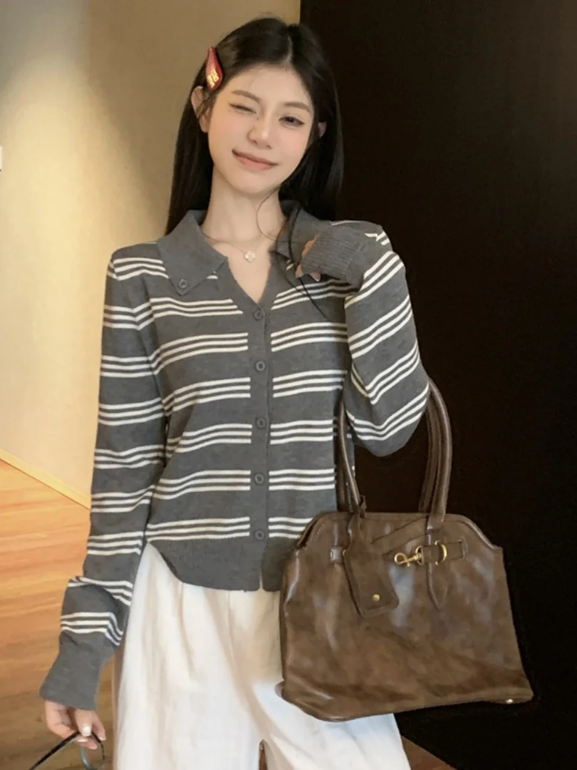 

Американский ретро полосатый вязаный открытый кардиган женский ранний осенний дизайн Sense Faion молодежный свободный утягивающий универсальный топ