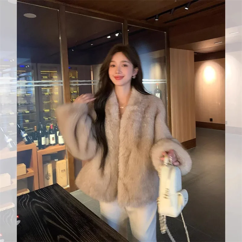 Women Coat 2026 Autumn Winter New Item Imitation fox fur Coat for Women Warm Young Environmentally Friendly fur Coat Short Thick