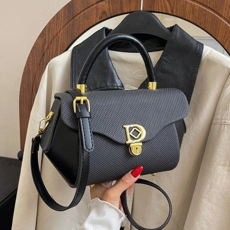 

Luxury Women's Crossbody-Bag Made Of Glen-Printed Leather Featuring Elegant Trendy Daily Cozy Look​