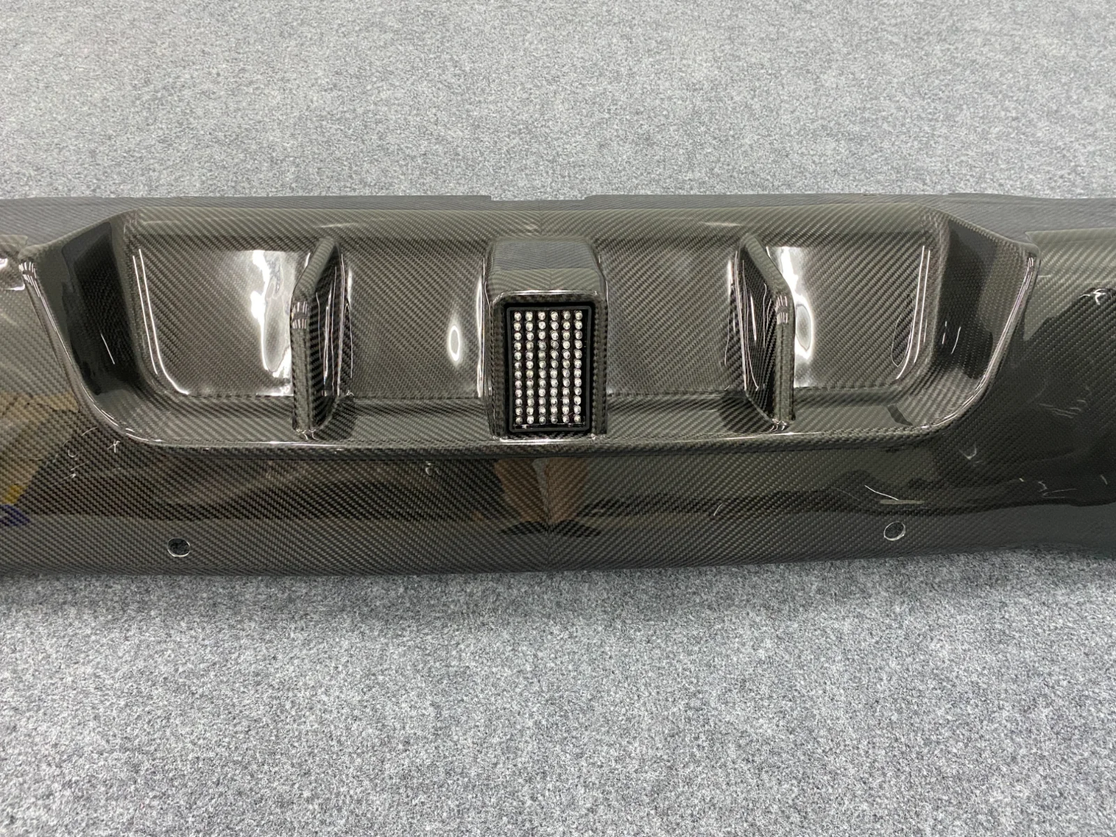 ألياف الكربون W167 الناشر الخلفي ل Gle Class Suv كوبيه W167 2020 Gle450 Gle350 المصد الخلفي الناشر