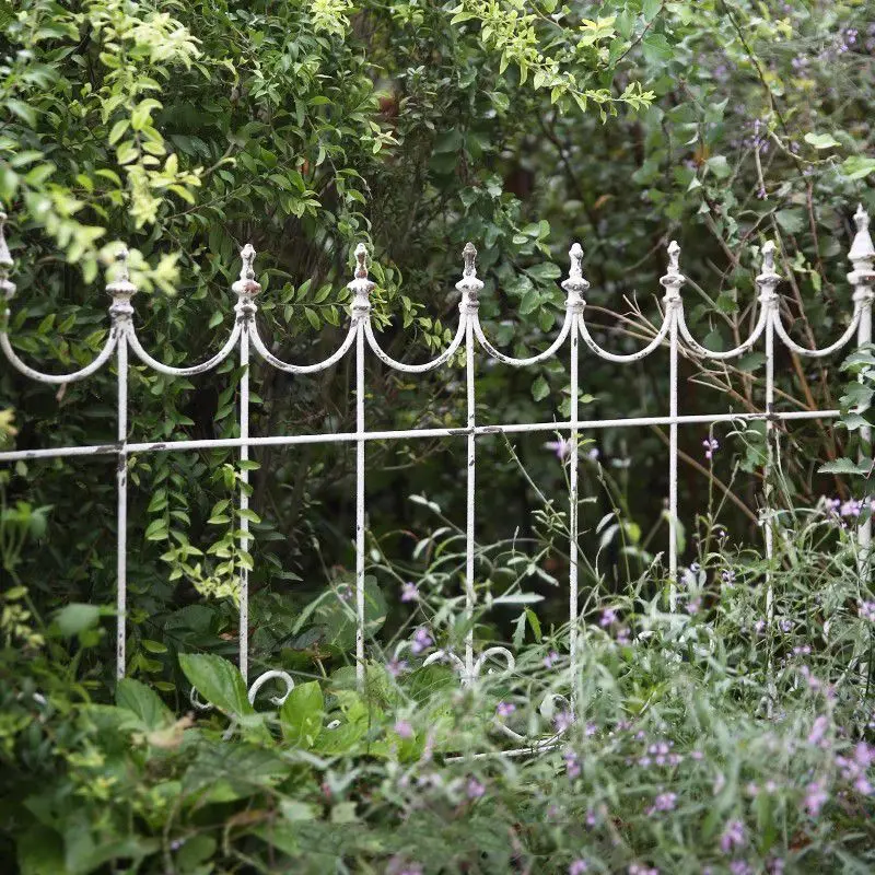 Decorative Spearhead Boarder Fence, Iron Vintage Garden Plant Cages and Supports, Climbing Vine Frame