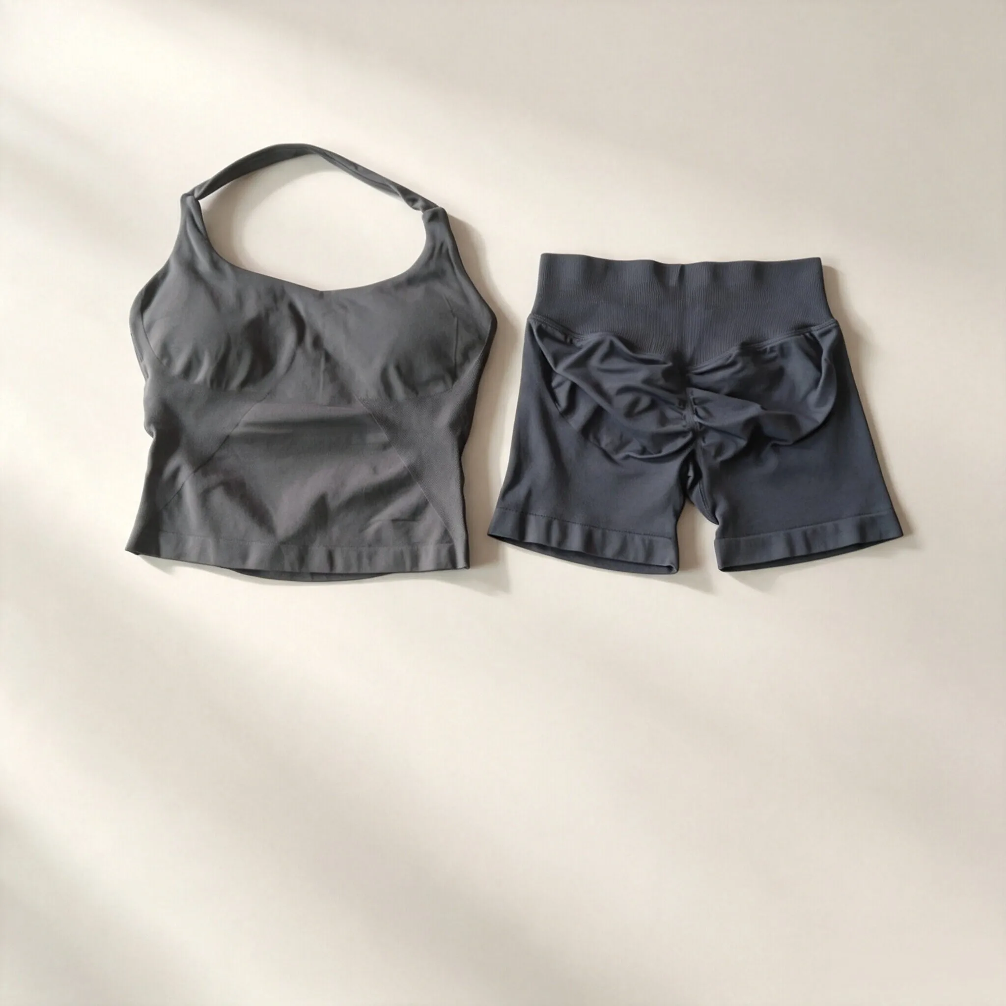 Dneyf 1D-3Y-2F Damen Neckholder Crop Sport-Top & Rüschen Scrunch Butt Shorts 2-teiliges Set Schnelltrocknendes Fitness Yoga Workout Outfit – Detail 20