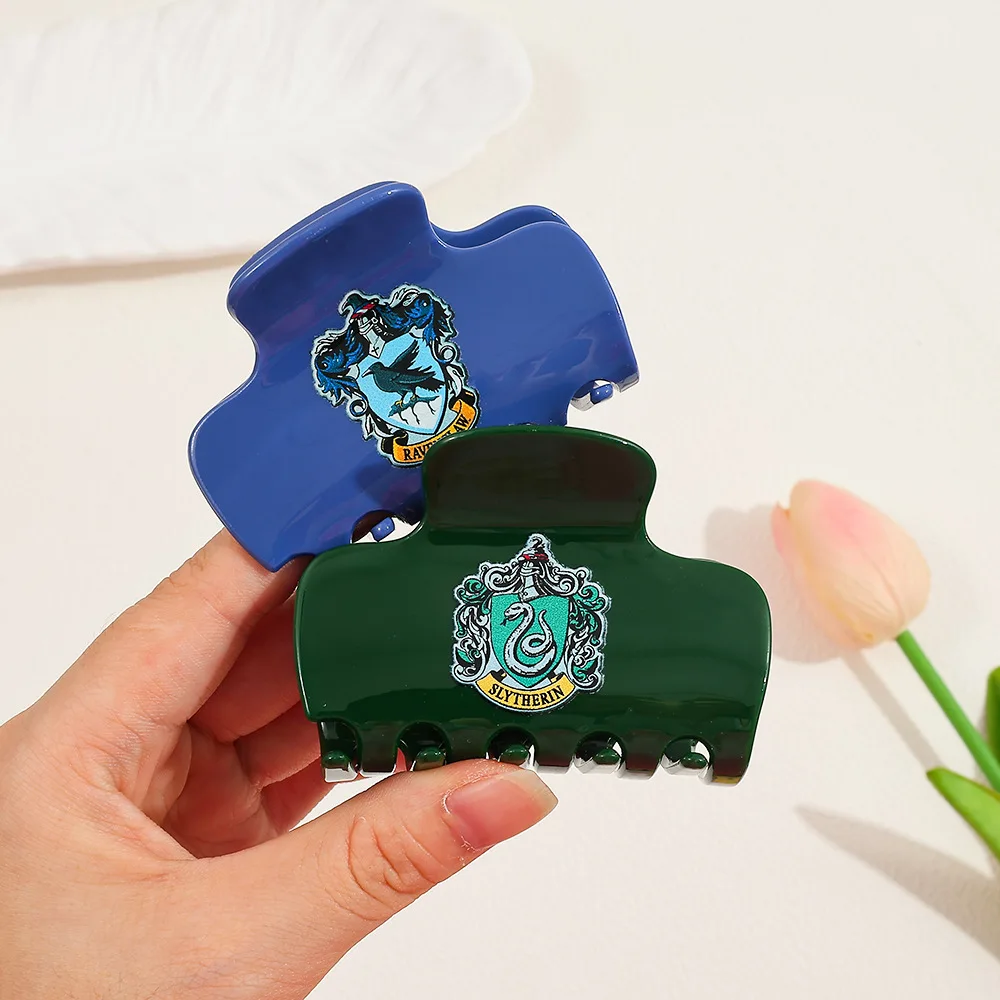 New Acrylic Shark Hair Claw with Hogwarts Crest Magic Academy Style Hair Grab Clip Trendy Decorative Hair Accessory