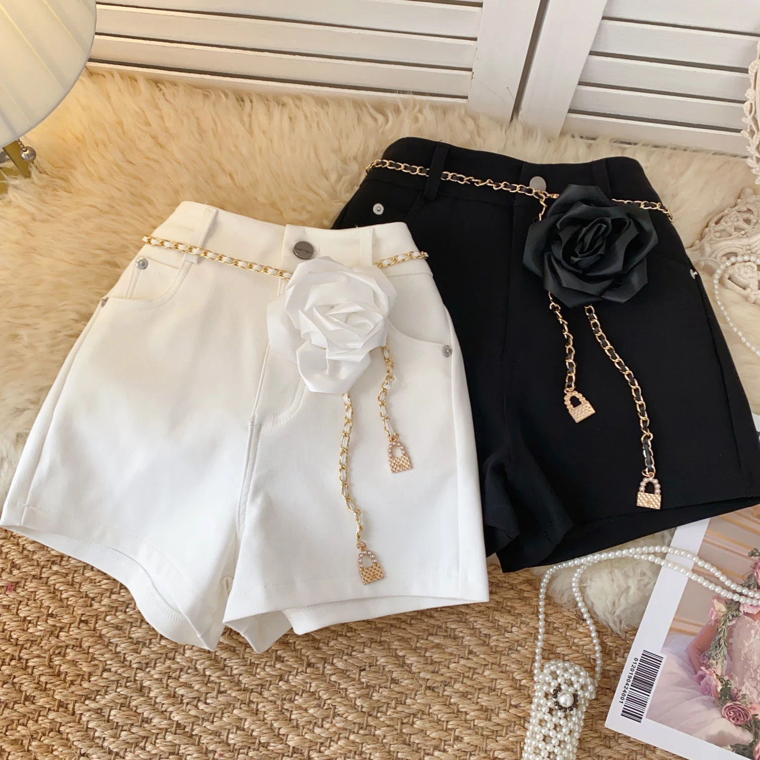 Vintage High Waist Women Elegant Three-dimensional Floral Chain Short Pants French High Street Streetwear Summer Basics Clothing