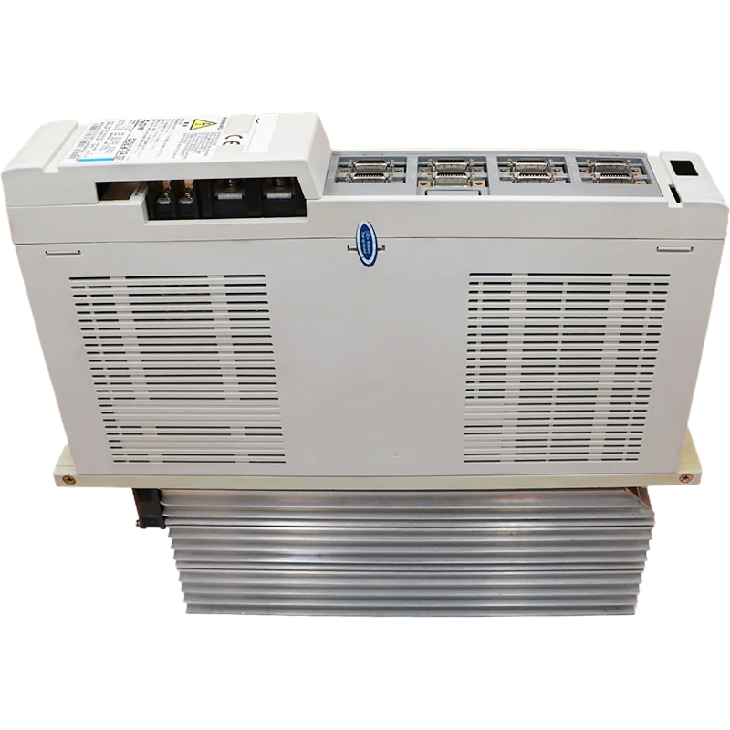 MDS-B-SP-37 Servo Amplificador 90% Novo Equipamento Elétrico