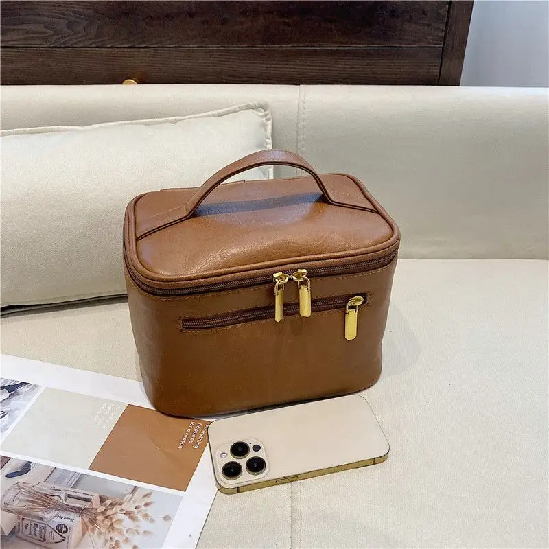 Women's Cosmetic Bag Large Capacity Retro Niche Dirty Resistant Travel Convenient Carrying Wash Storage Bag