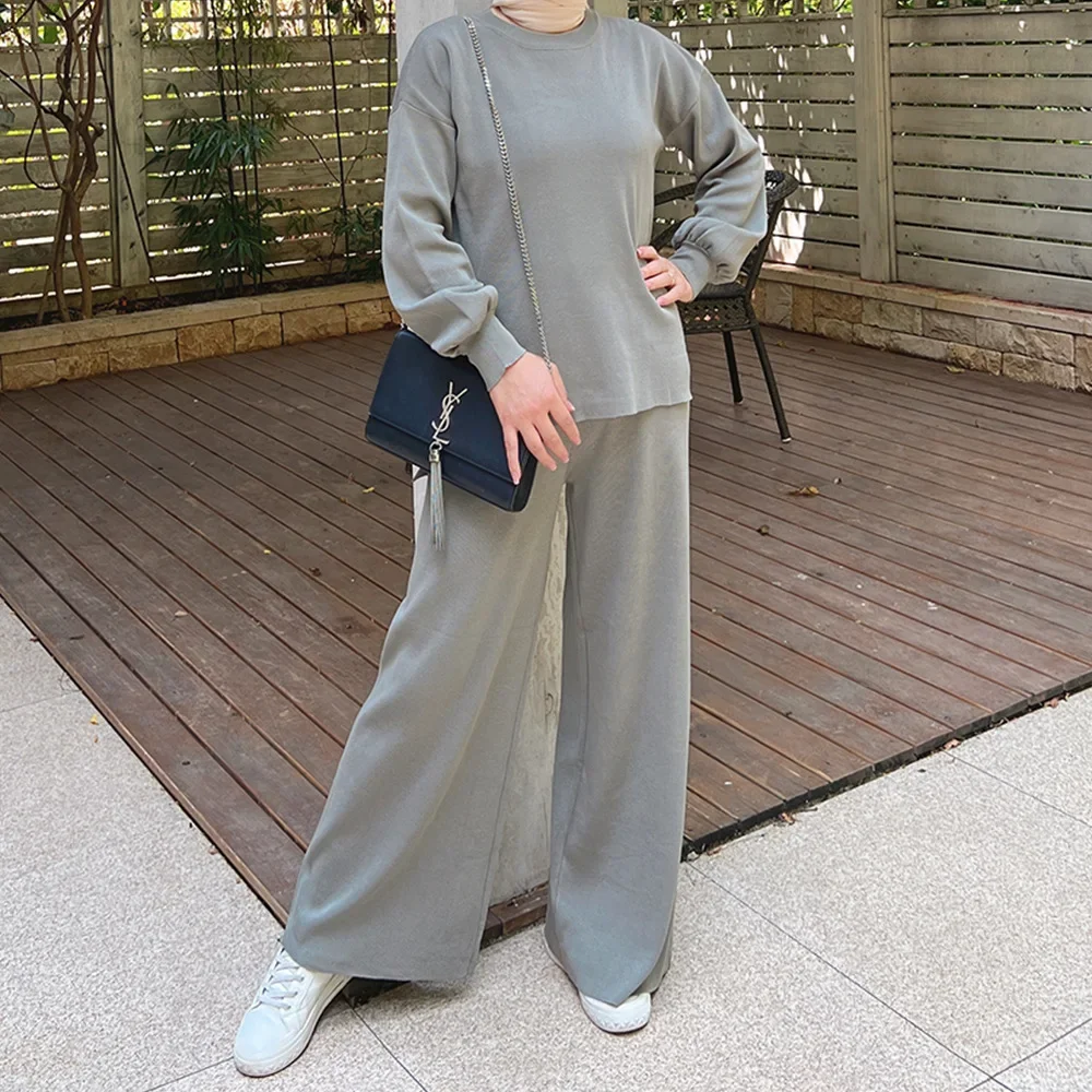 

Скромный комплект из 2 предметов для мусульманской женщины, зимний женский костюм, яркая трикотажная ткань, блузка, топ и брюки, костюмы, Рамадан, ИД, мусульманская одежда