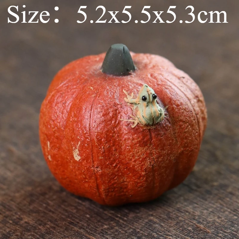 1PC Purple Clay Water Spray Frog Handmade Bionic Pumpkin Figurine Tea Table Home Decoration Craft Creative Animal Miniature Gift