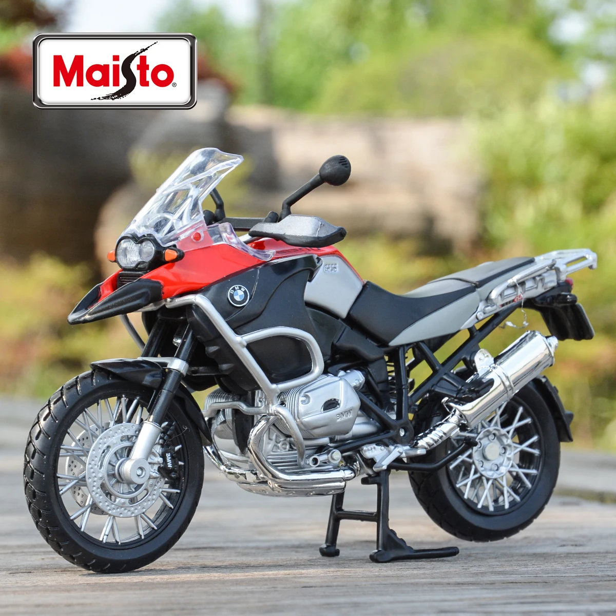 Модель мотоцикла Maisto 1:12 BMW R1200GS из сплава под давлением