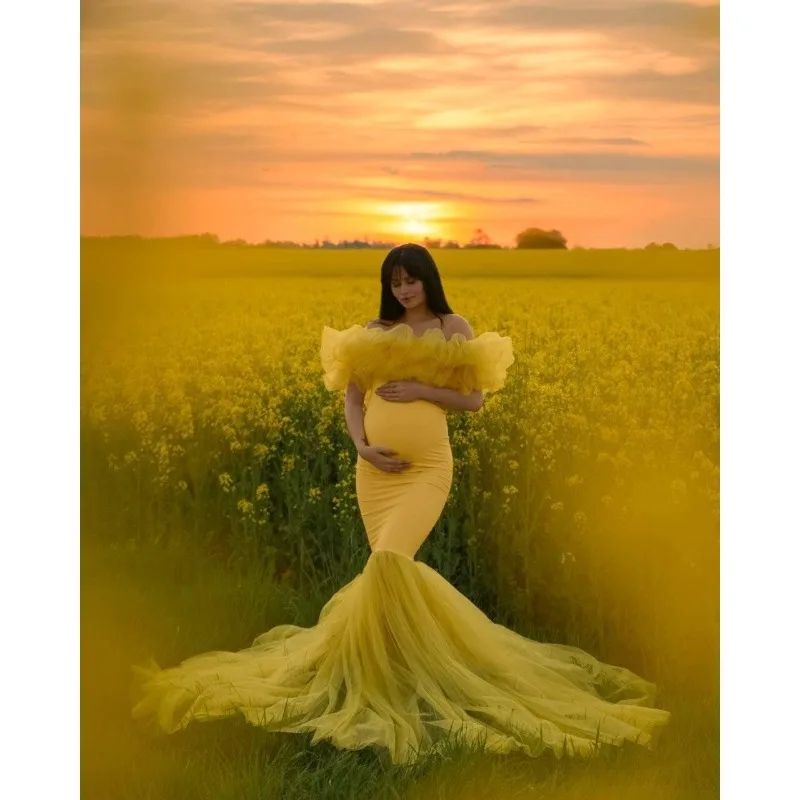 Custom Elegant Tulle Maternity Gown – Flowy Maxi Dress for Photoshoot, Baby Shower & Pregnancy Studio Session