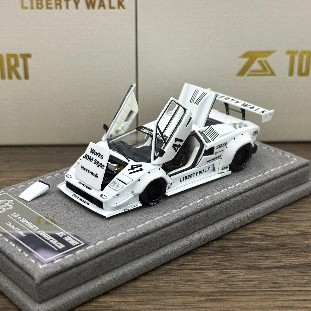 

Topart 1:64 Liberty Walk Countach Белый 41 # Литая модель автомобиля