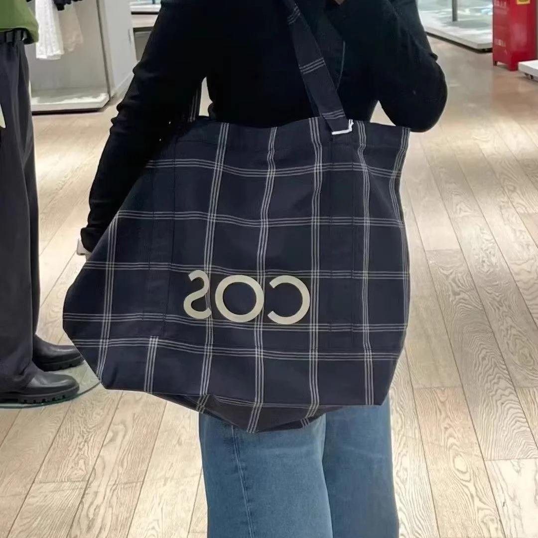 New COS 25 Large Capacity Plaid Canvas Tote Bag Commuter Handbag Single Shoulder Bag Soft Korean Style Fashionable Canvas Bag