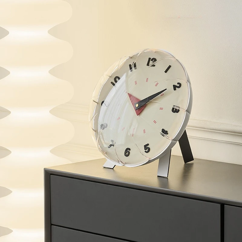 

Creative Bubble Balloon Living Room Wall Clock Artist Decorative Clock New Ornament Clock