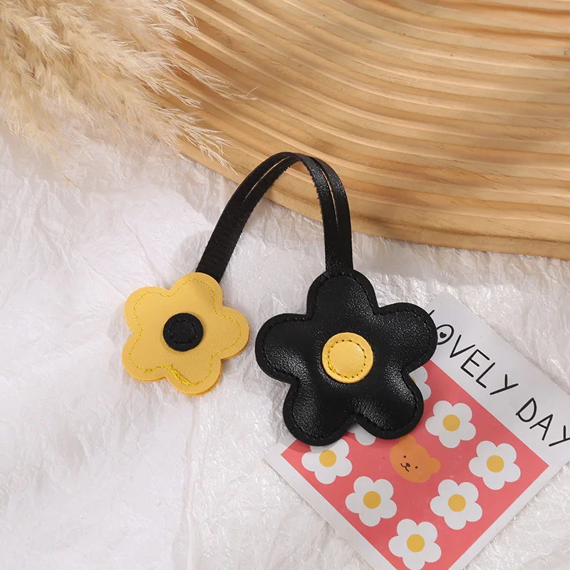 수제 고품질 가죽 꽃 귀여운 만화 펜던트, 창의적인 가방 장식, 만화 스타일 열쇠고리, 가방, 백팩 액세서리