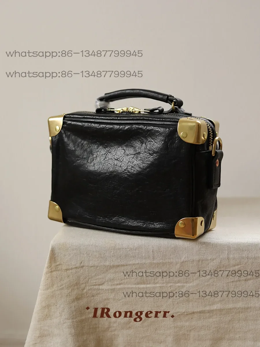 

Retro American Handmade Portable Box Bag Head Layer Horse Leather Camera Bag Punk Style Crossbody Rivet Small Square Bag