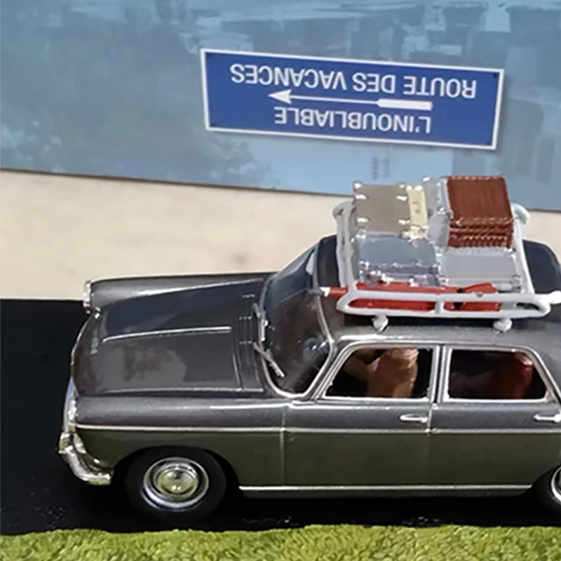 IXO Diecast 1:43 Scale Peugeot 404 Simulation Alloy Car Model Static Display Collectible Toy Gift Souvenir Decration