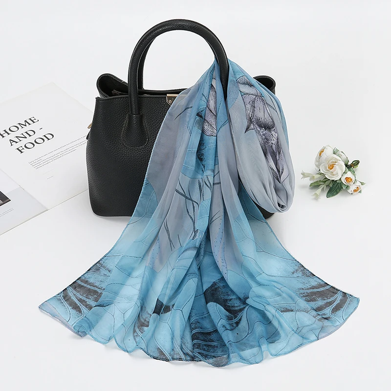 Chiffon-Schal mit Lotus-Aufdruck, modischer, leichter Halstuch für Damen, Sommer-Hals-Sonnenschutz, Seidenschal, 150 x 50 cm – Detail 4