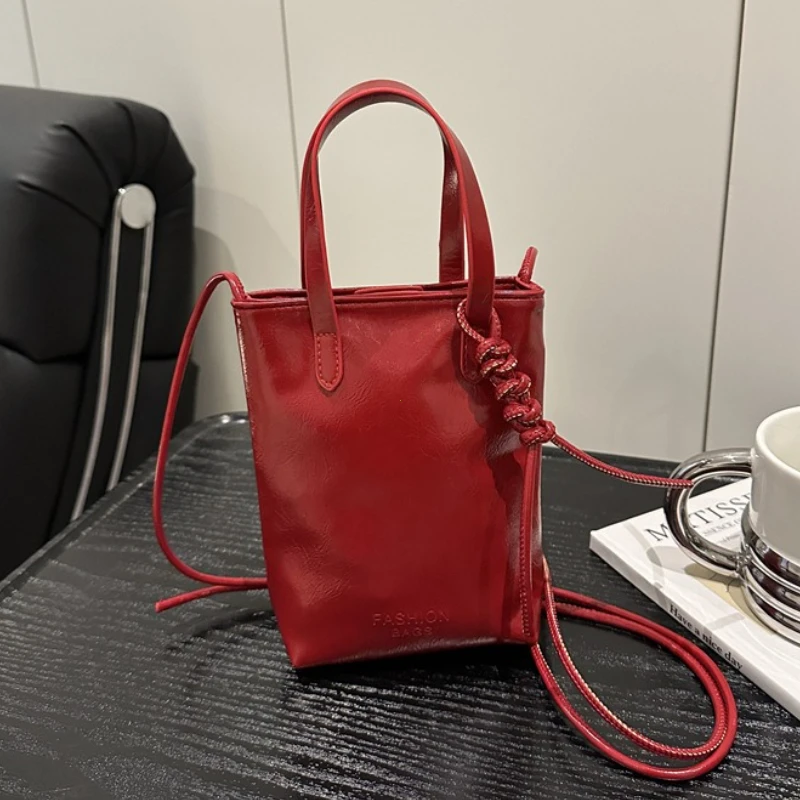 

Мини-сумка кросс-боди из искусственной кожи для женщин, новинка 2025 года, корейская модная роскошная сумка через плечо, женская простая ретро-сумка и кошелек