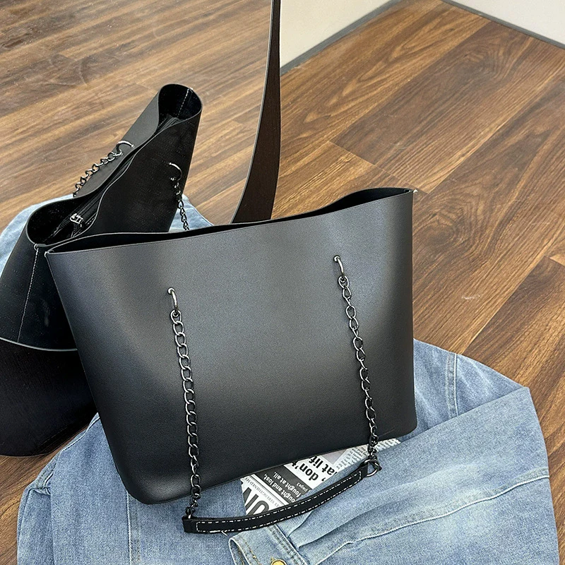 

Luxury Large Capacity Women's Shoulder Bag PU Leather Handbag with Chains Fashion Top-Handle Tote Travel Bag for Ladies