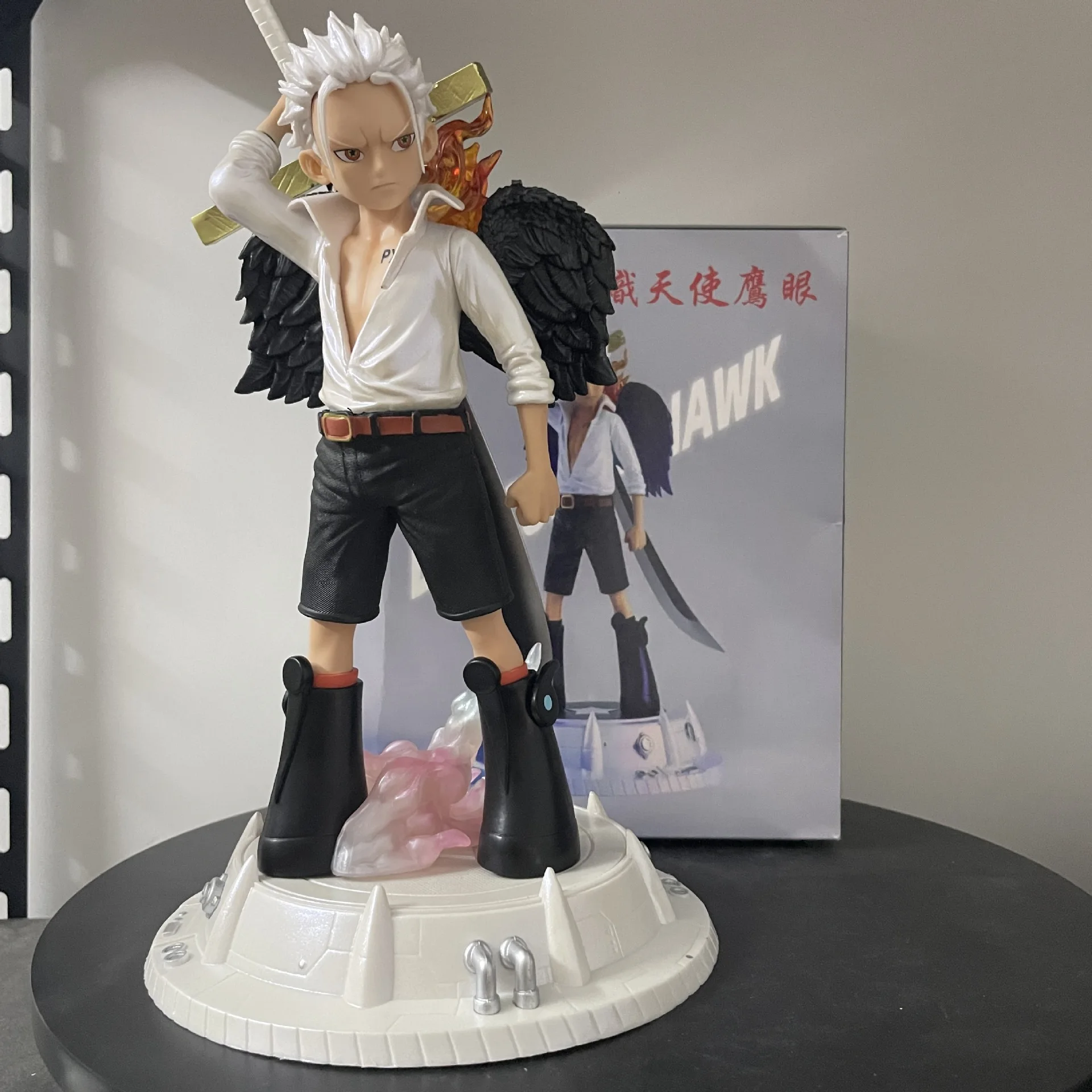 

28cm One Piece Seraphim S-Snake Action Figure Dracule Mihawk Figurine Model Toys Decorations Anime PVC Collectible Doll Gifts