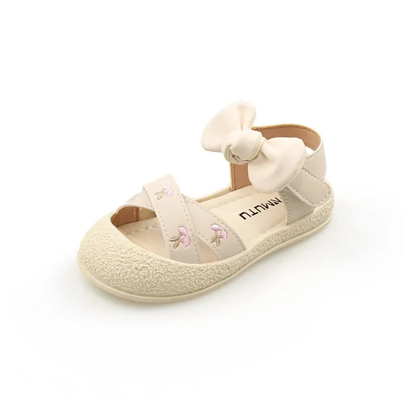 

Children's Sandals Anti-kick Elegant Shoes for Girls Sweet Embroider Princess Causal Flat Fashion Versatile Kid Cut-outs Sandals