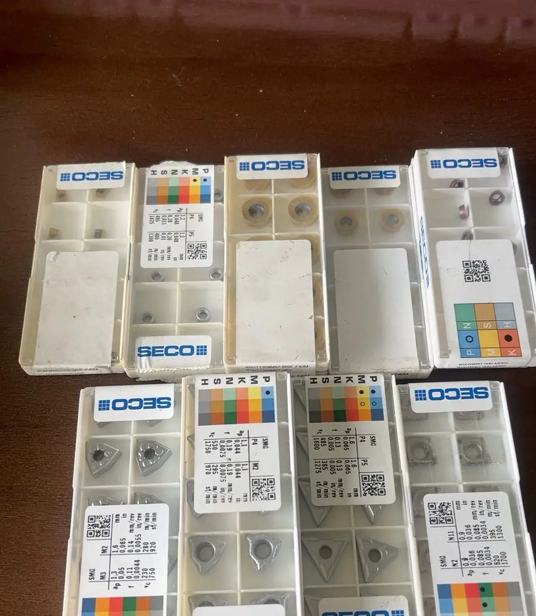 

Hard alloy cutting blades XOMX060202R-M05,F30M