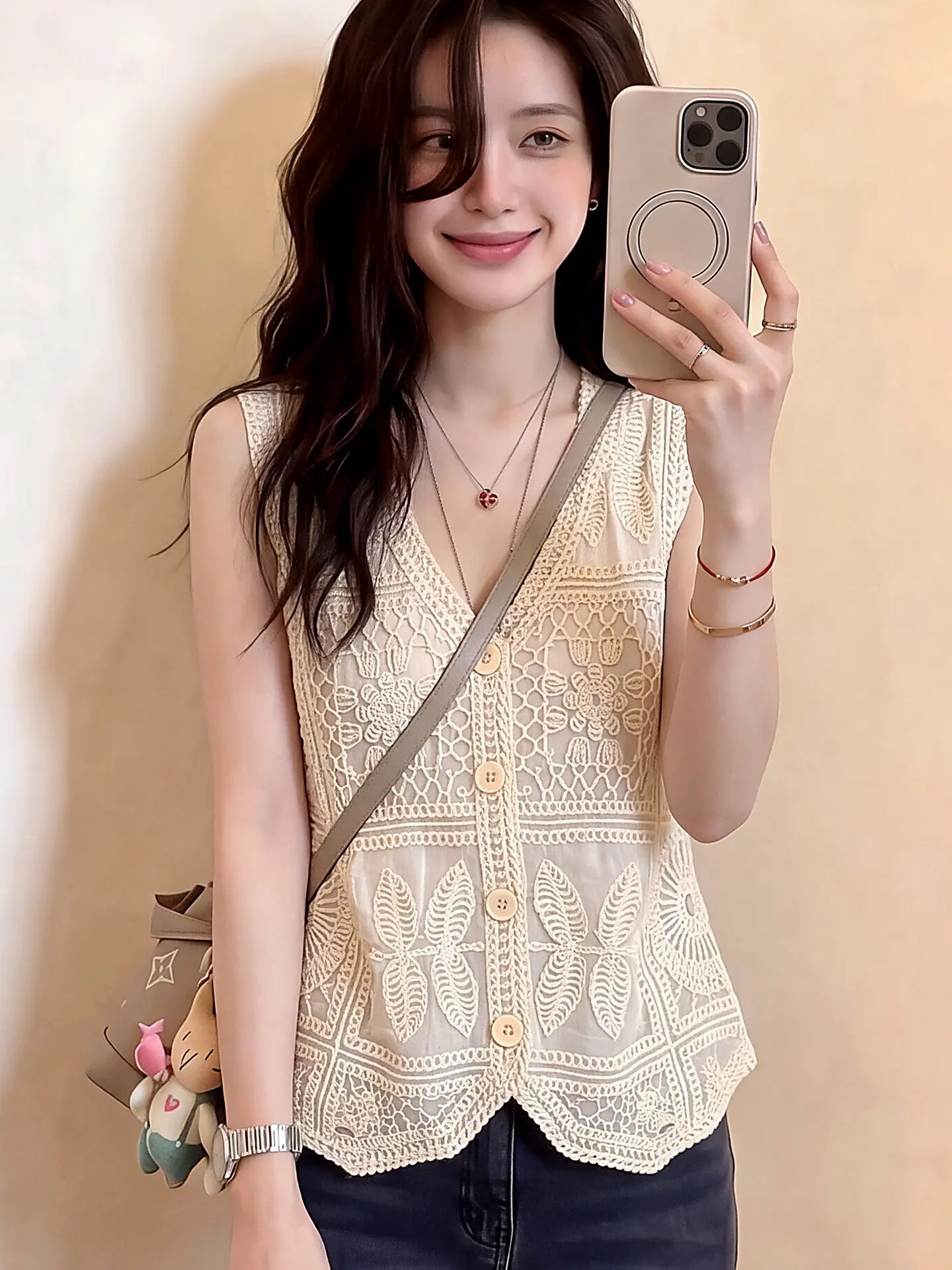 Lace Embroidery V-Neck Hollow out Knitted Vest Women's Summer New Style Korean Loose Fit Breathable Citywalk Top