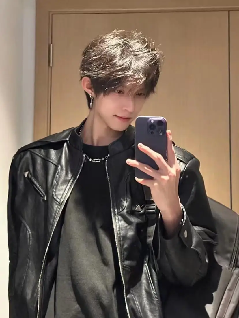 

Мужская кожаная куртка-жакет премиум-класса в байкерском стиле, повседневная, с металлическим воротником, с подкладкой на плечах, верхняя одежда для подростков