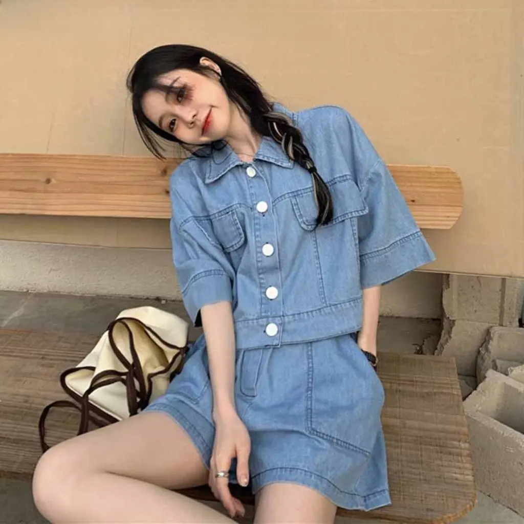 

Women's Internet Celebrity Street Style Two-Piece Suit Denim Short Sleeve Shirt Top And Loose Wide Leg Shorts Spring