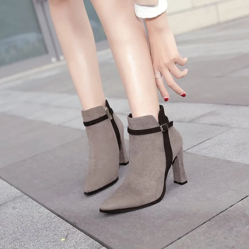 Autumn and Winter New Fashion Pointed Toe High Heels Belt Buckle Block Heel Short Boots