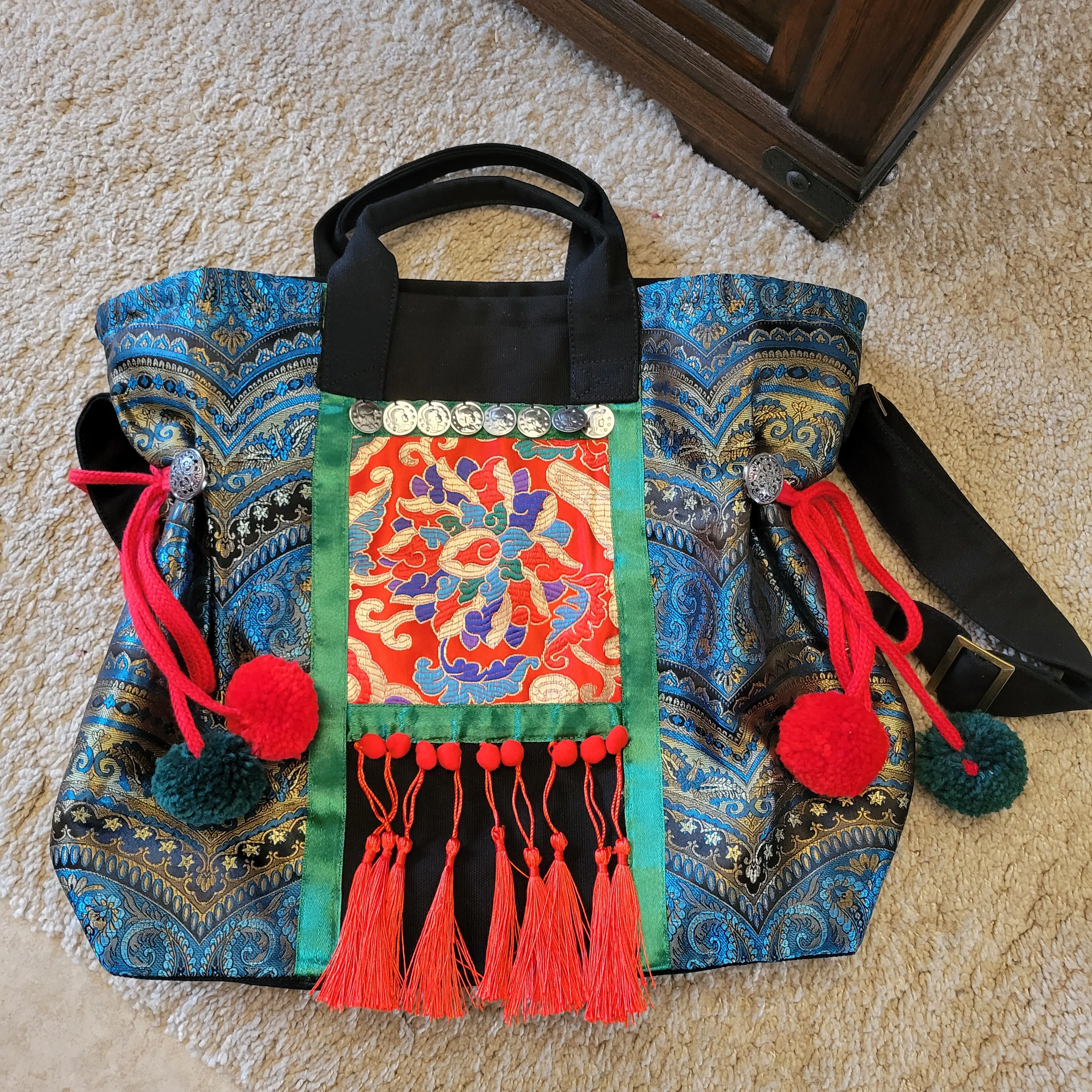 Summer women bags Vintage embroidered canvas bags Handmade tassel women shoulder bags Ethnic bag