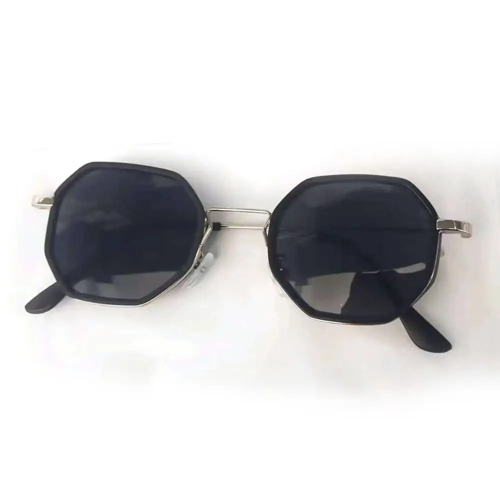 New Fashion Polygonal Sunglasses Retro Outdoor Windproof Sunglasses Metal Frame Sunscreen Sunglasses Small Frame Eyewear