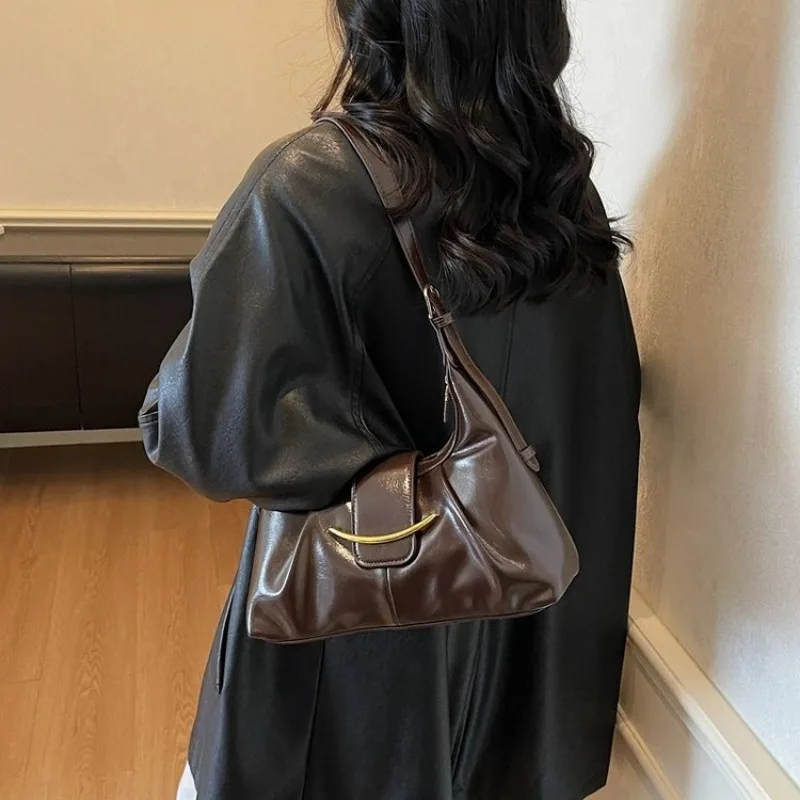 حقيبة حفاضات أنيقة رائعة عبر الجسم للأطفال للعمل اليومي للتنقل رائعة ومتعددة الاستخدامات وأنيقة ومنظمة للوالدين