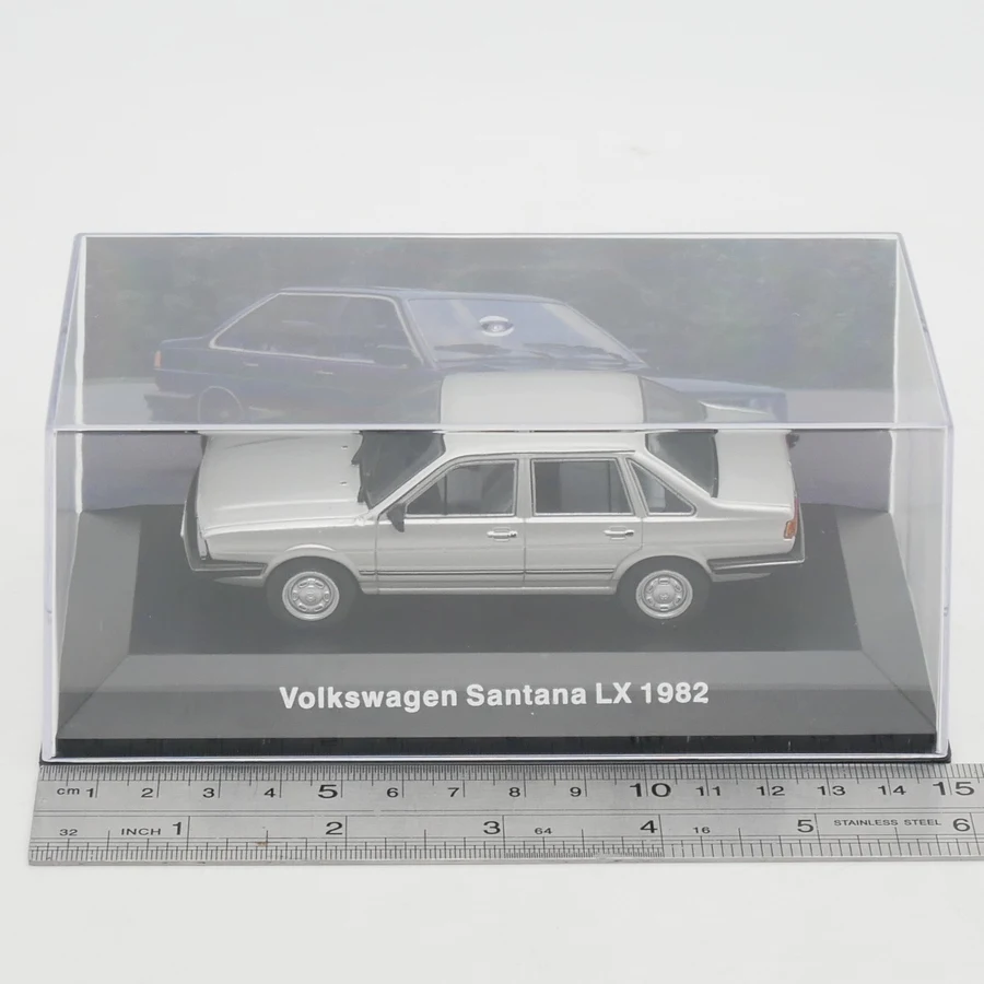 

Diecast Ixo 1:43 Scale VW Santana LX 1982 Alloy Car Model Collectible Toy Gift Souvenir Display Ornament