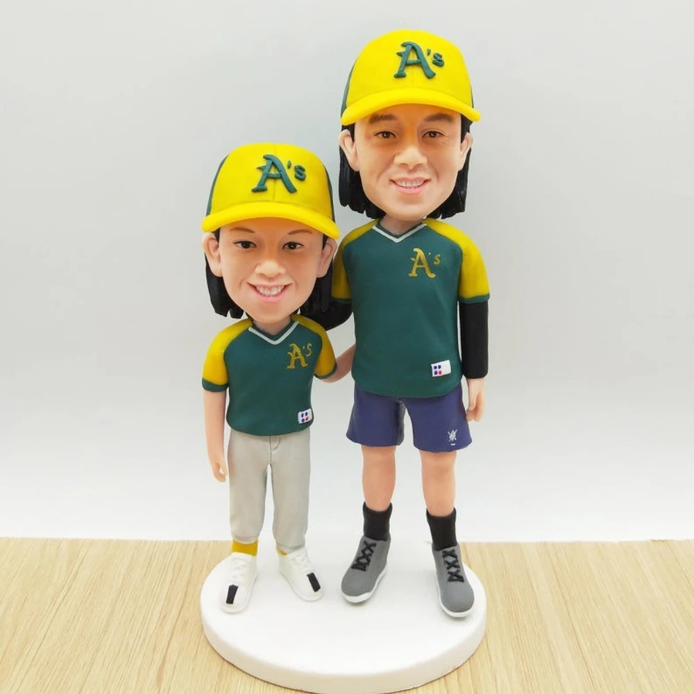 

Custom Bobbleheads Dolls Clay Figurine Gift for Husband Wife Wedding Anniversary Handmade Custom Figure Desk Decor Art
