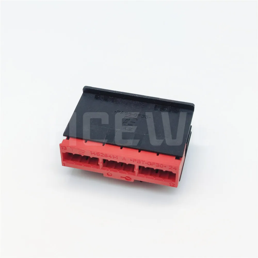 New original high-quality  1452839-5  automotive component connector plug