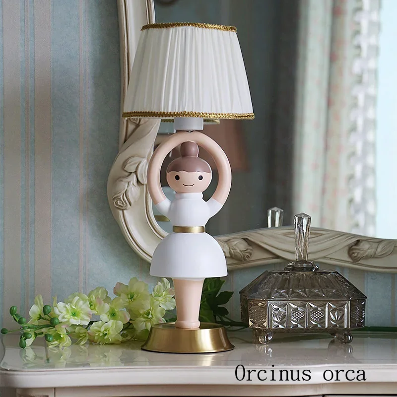 Cartoon creative revolving ballet desk lamp girl bedroom children's room lamp modern simple doll resin desk lamp free shipping