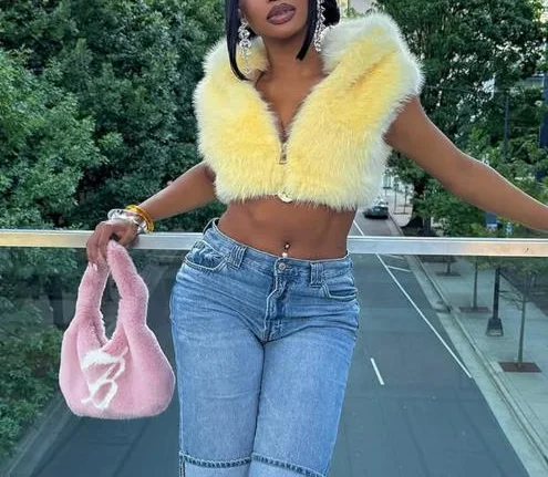 

Осенняя однотонная укороченная куртка без рукавов с капюшоном на меховой молнии, модная куртка без рукавов на молнии из искусственного меха