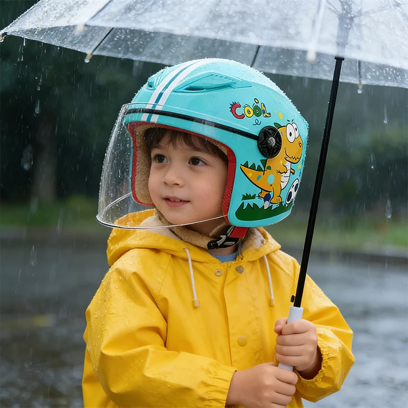 

A helmet that is suitable for all seasons, a children's half-helmet, an electric motorcycle, and a warm riding safety helmet